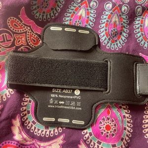 Arm band phone case black